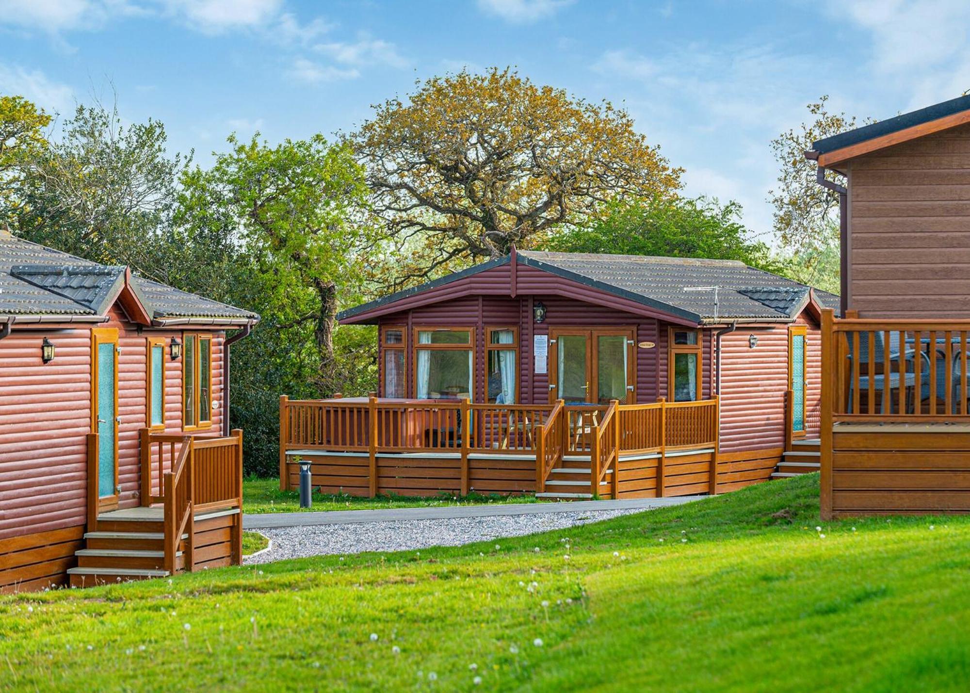 Meadow Lakes Holiday Park Сент-Остел Экстерьер фото