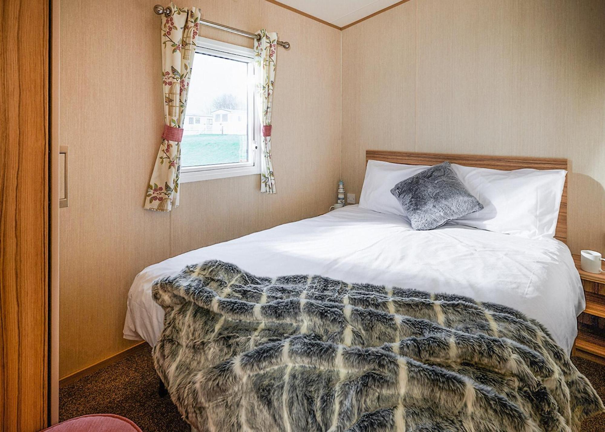 Meadow Lakes Holiday Park Сент-Остел Номер фото