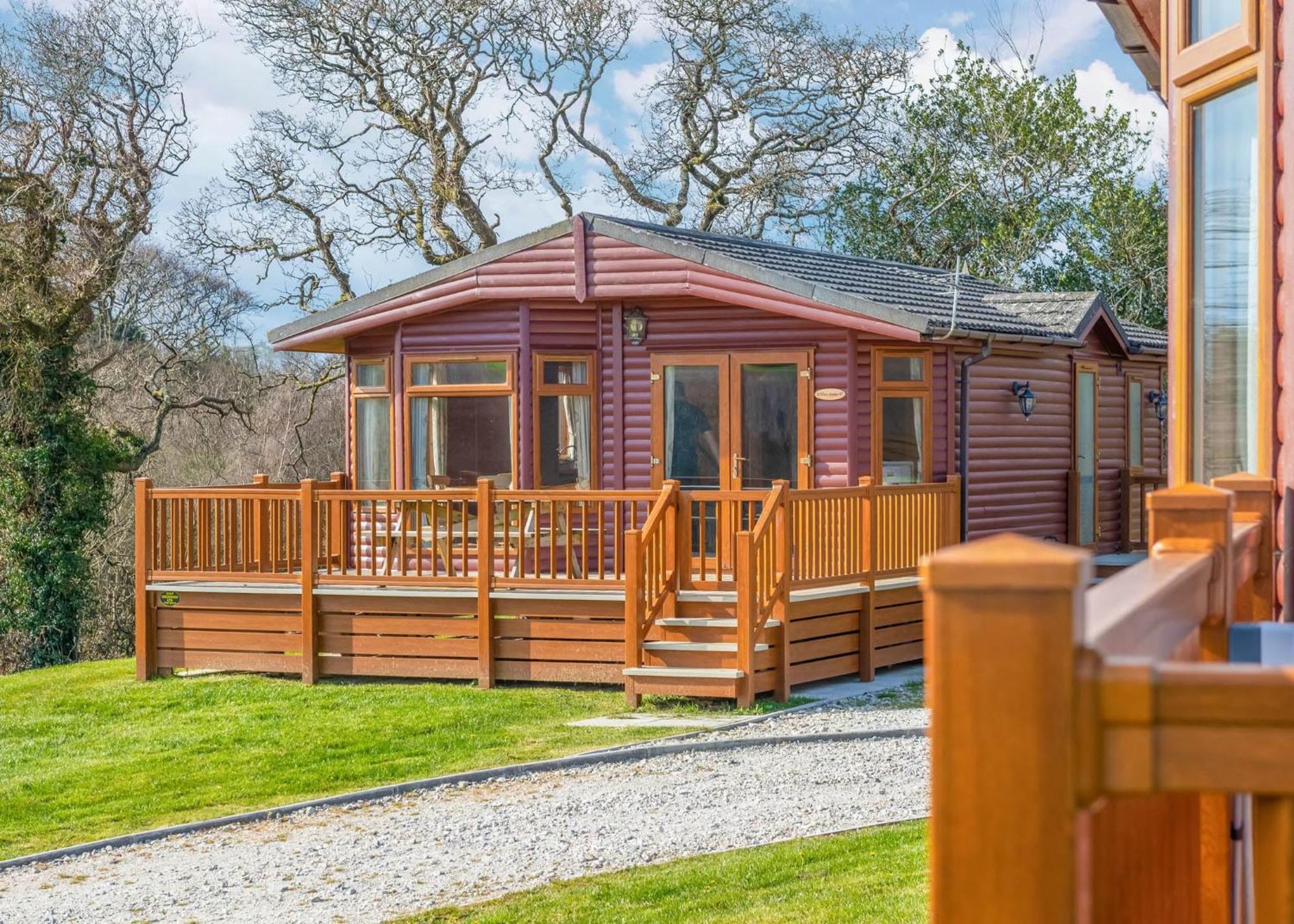 Meadow Lakes Holiday Park Сент-Остел Экстерьер фото